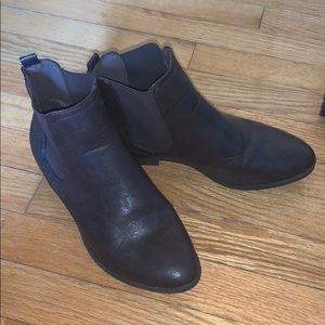 Chelsea boots